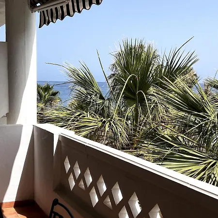 Luxury Front Center Puerto Banus *