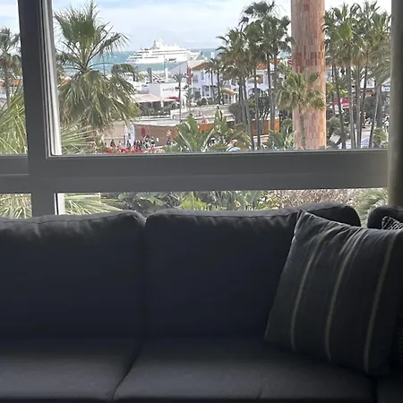 Luxury Front Center Puerto Banus Apartment *